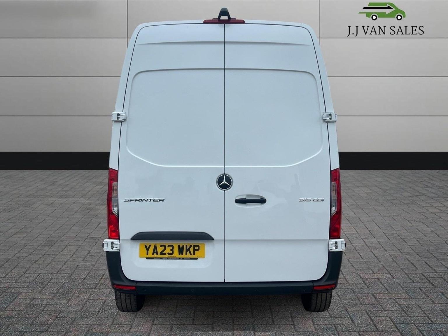 Mercedes Benz Sprinter