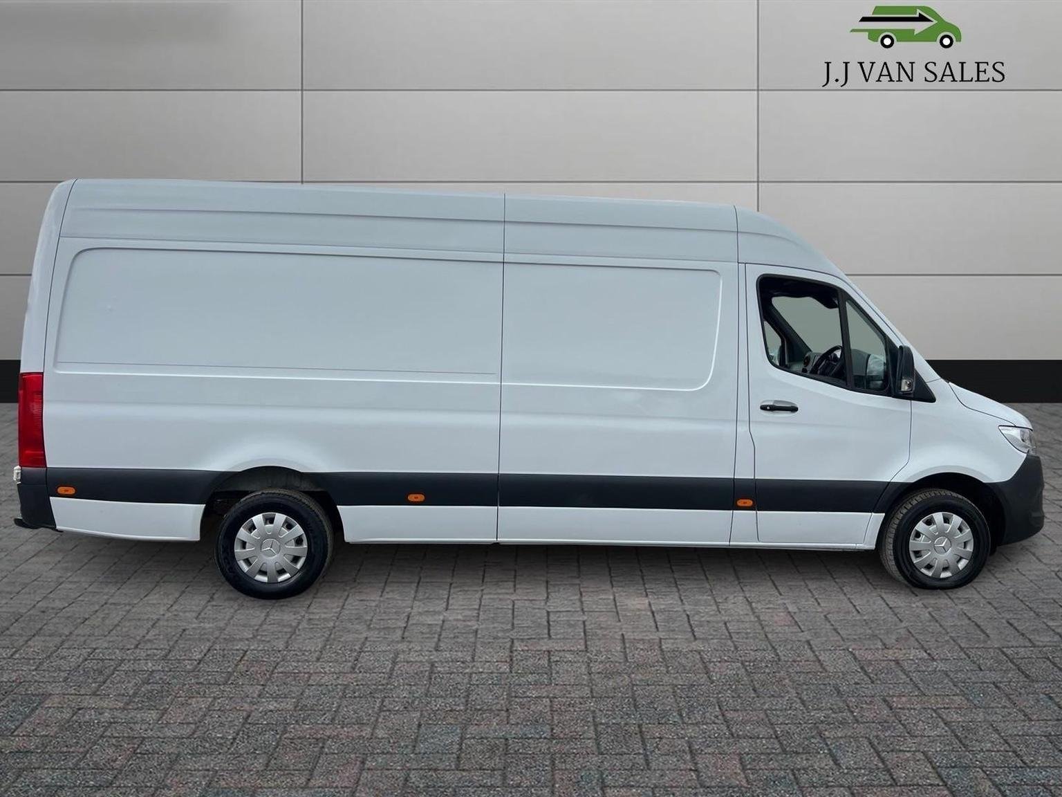 Mercedes Benz Sprinter