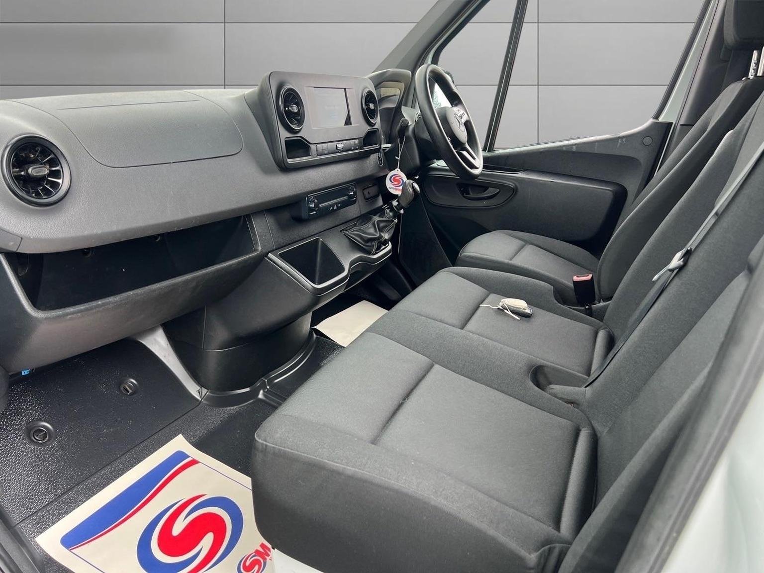 Mercedes Benz Sprinter