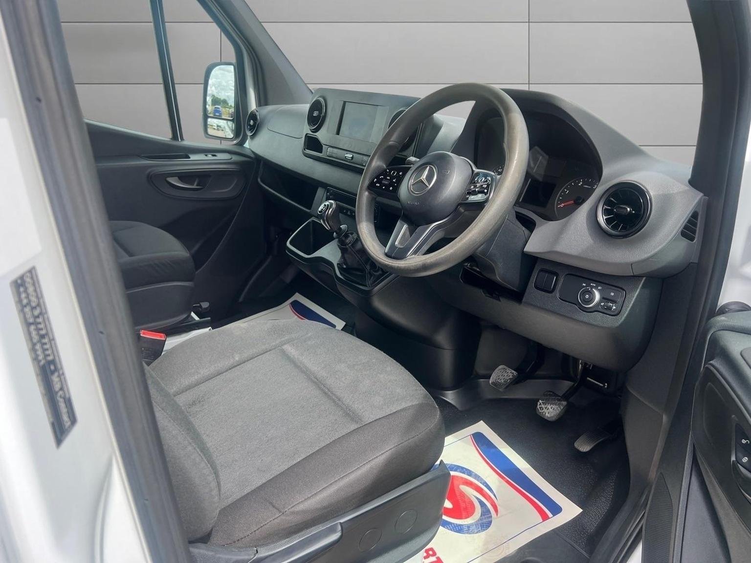 Mercedes Benz Sprinter