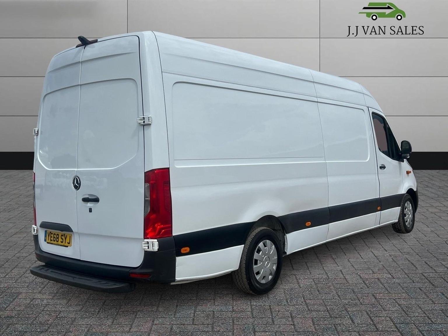 Mercedes Benz Sprinter