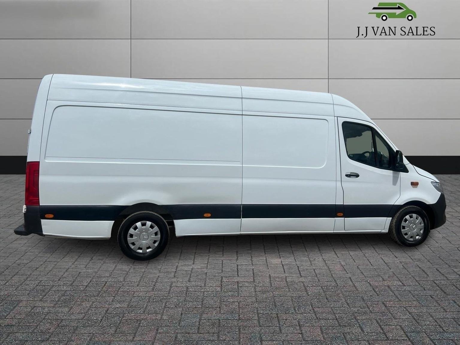 Mercedes Benz Sprinter