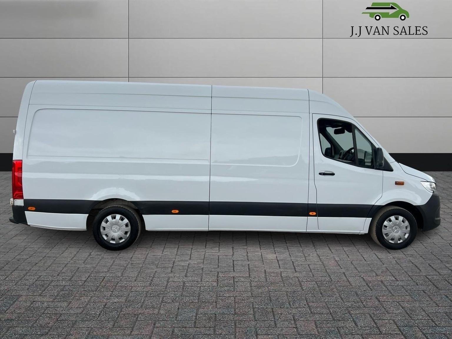 Mercedes Benz Sprinter