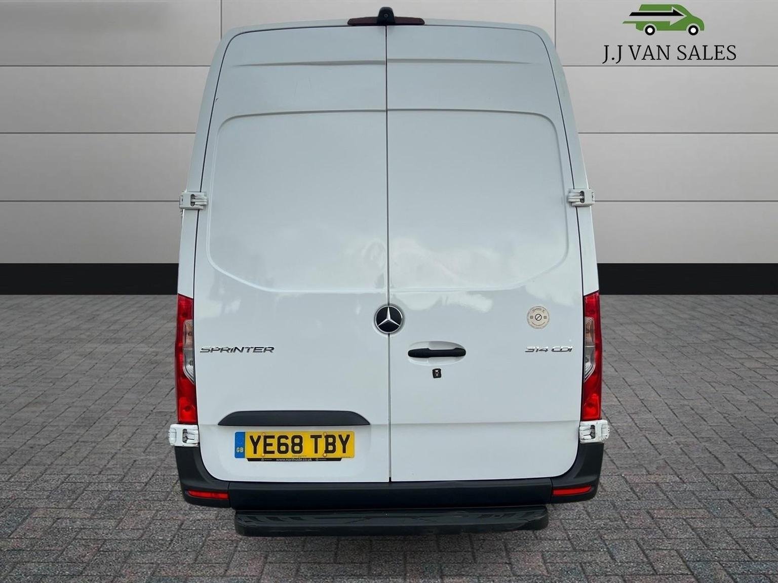 Mercedes Benz Sprinter