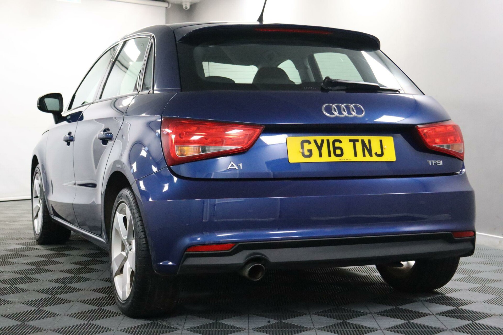 Audi A1