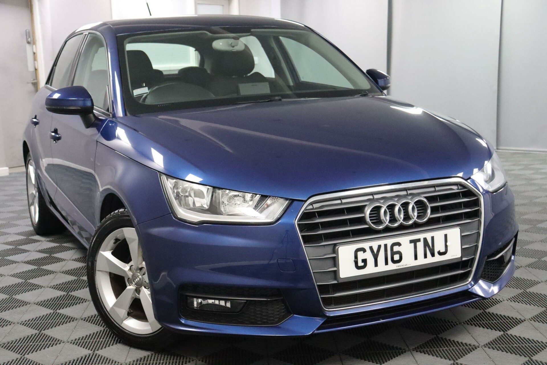 Audi A1