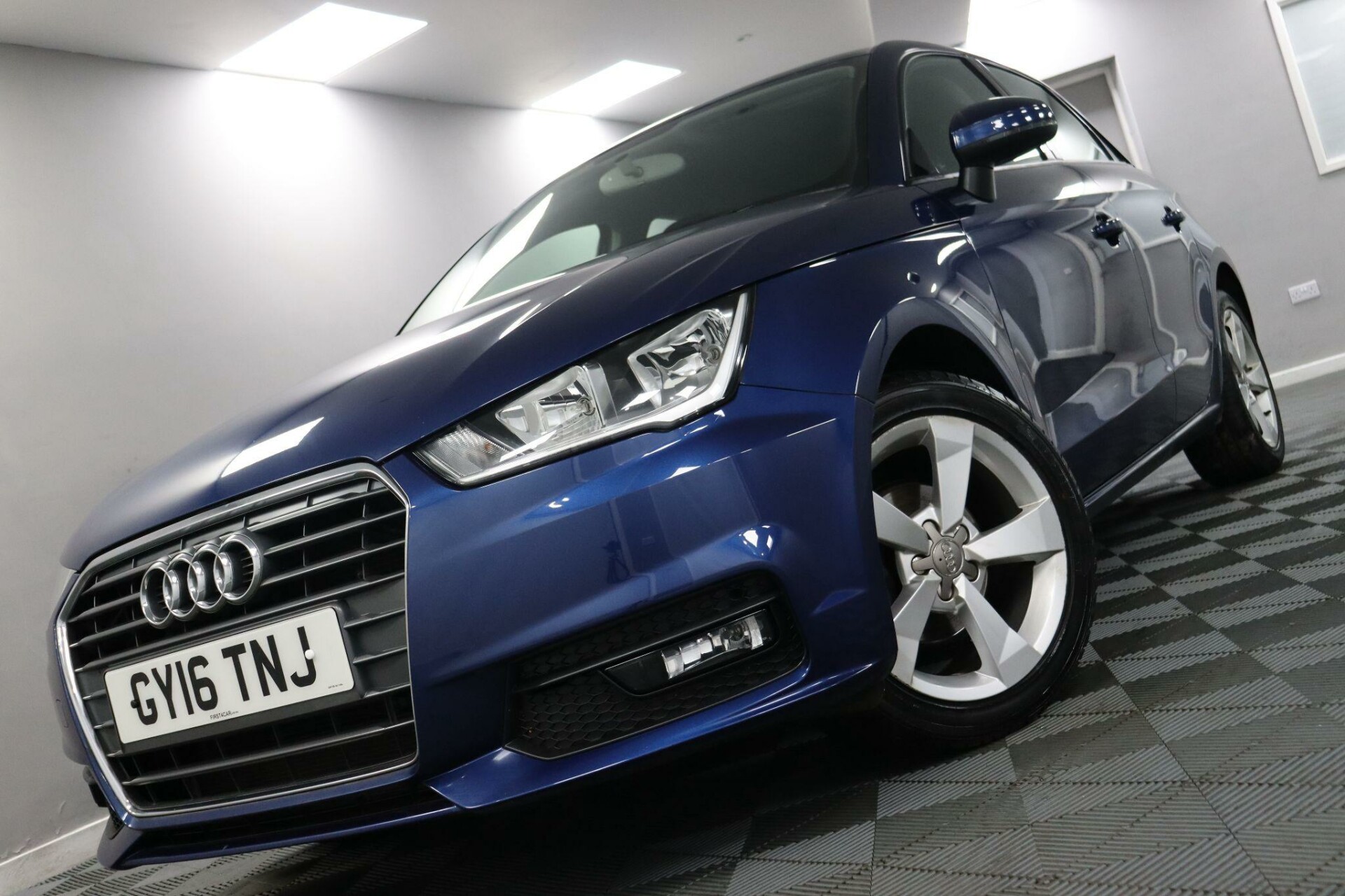 Audi A1