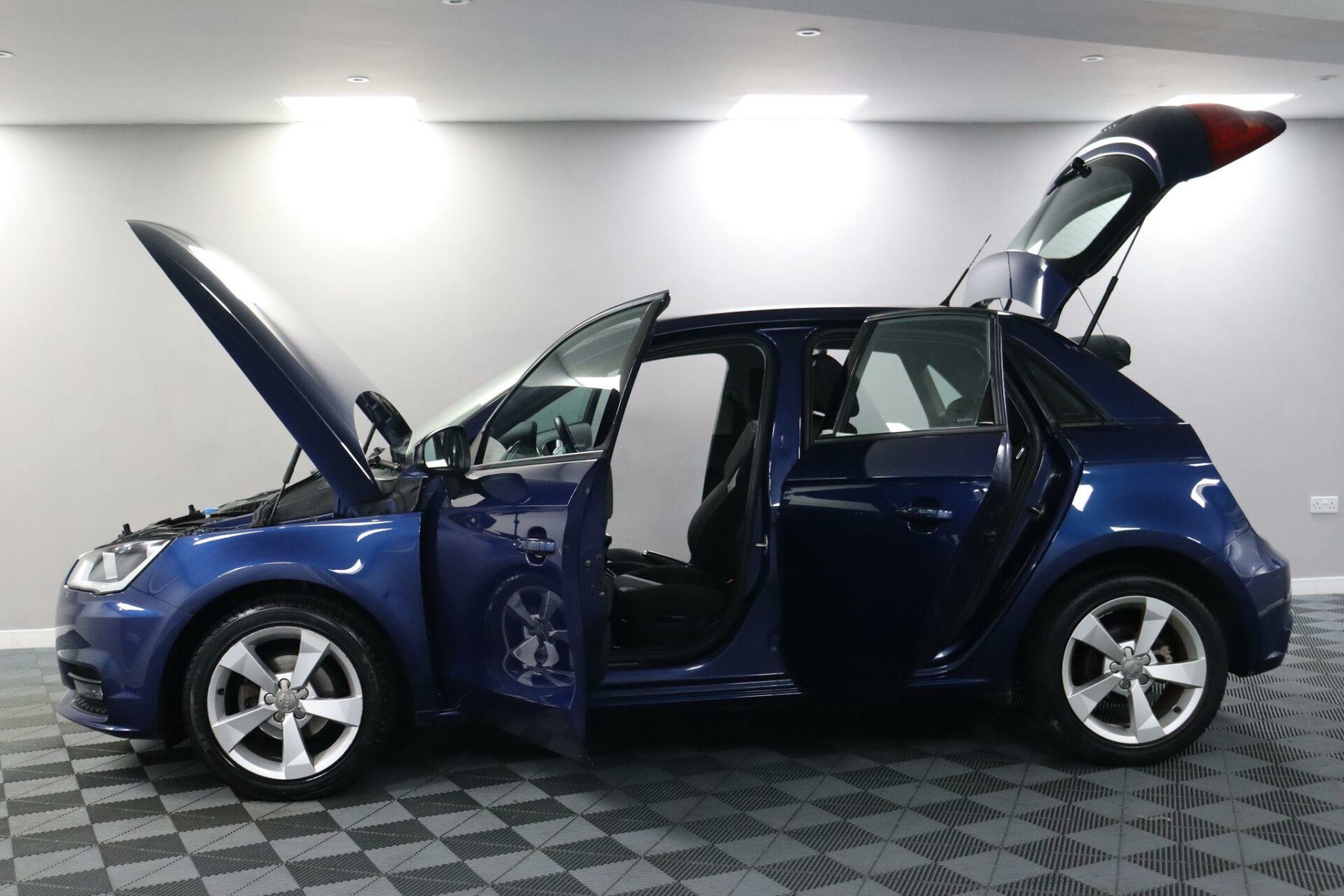 Audi A1