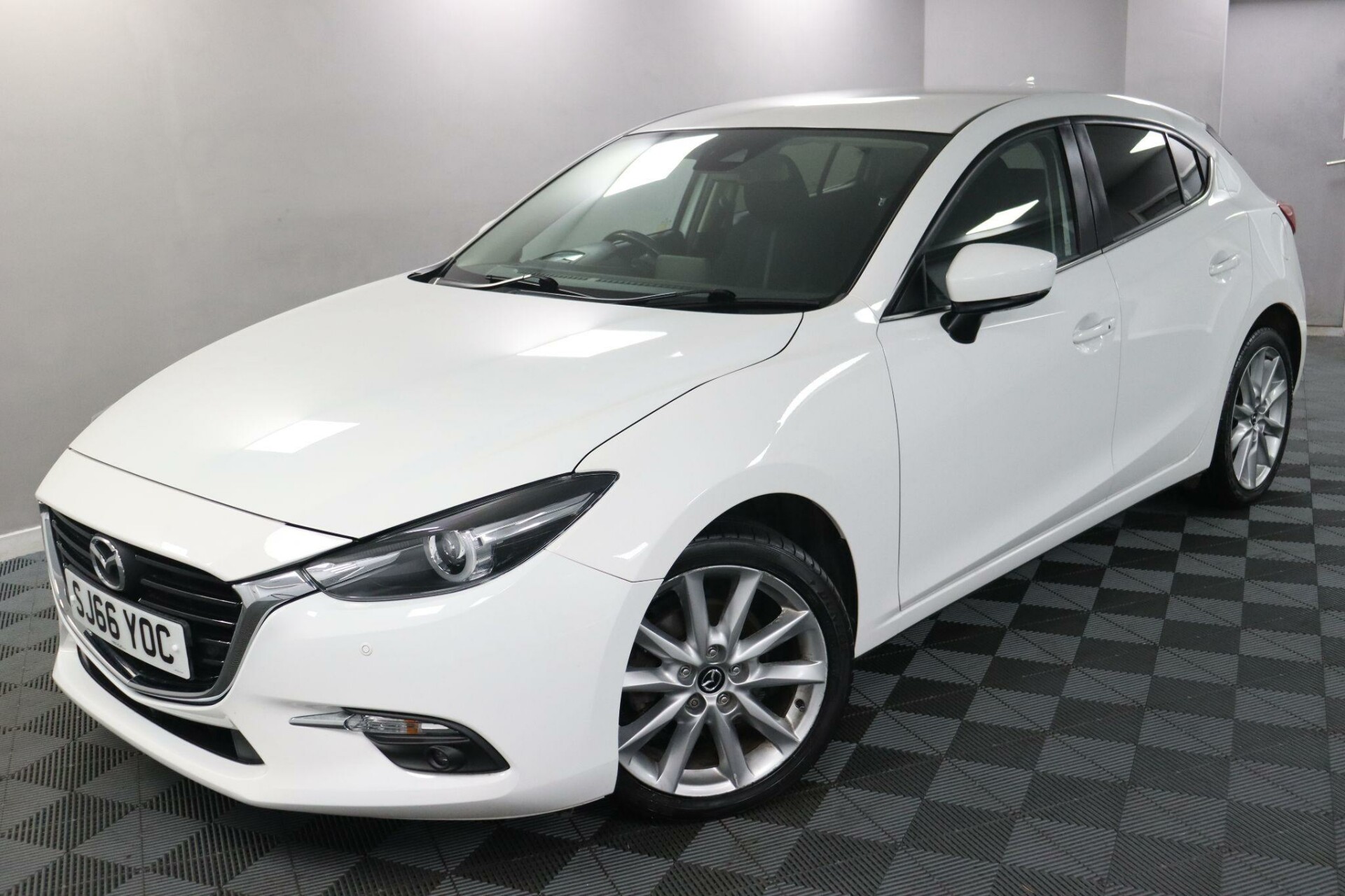 Mazda 3
