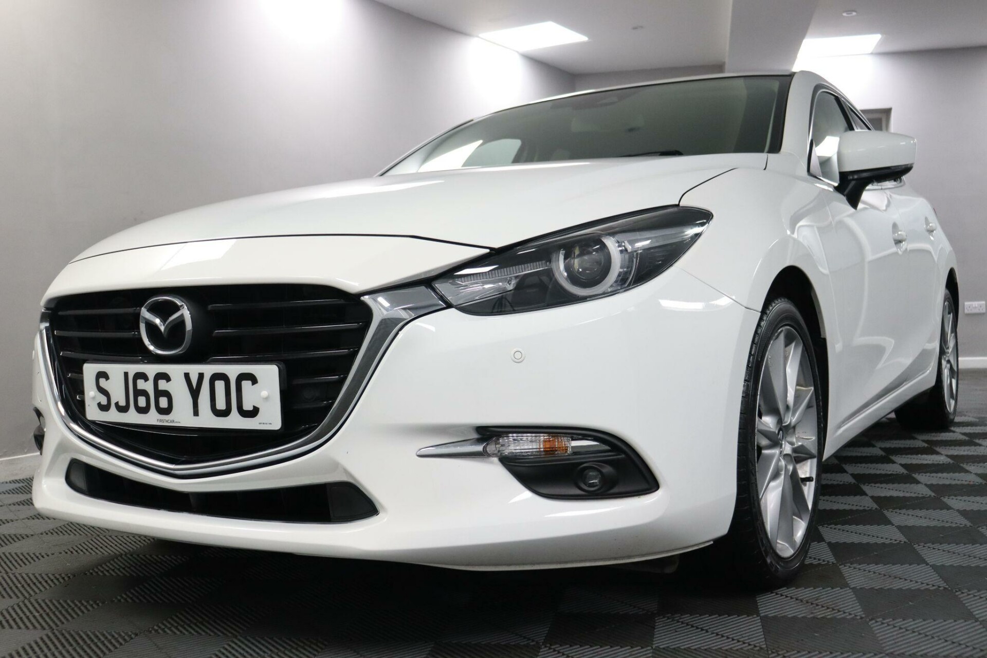 Mazda 3