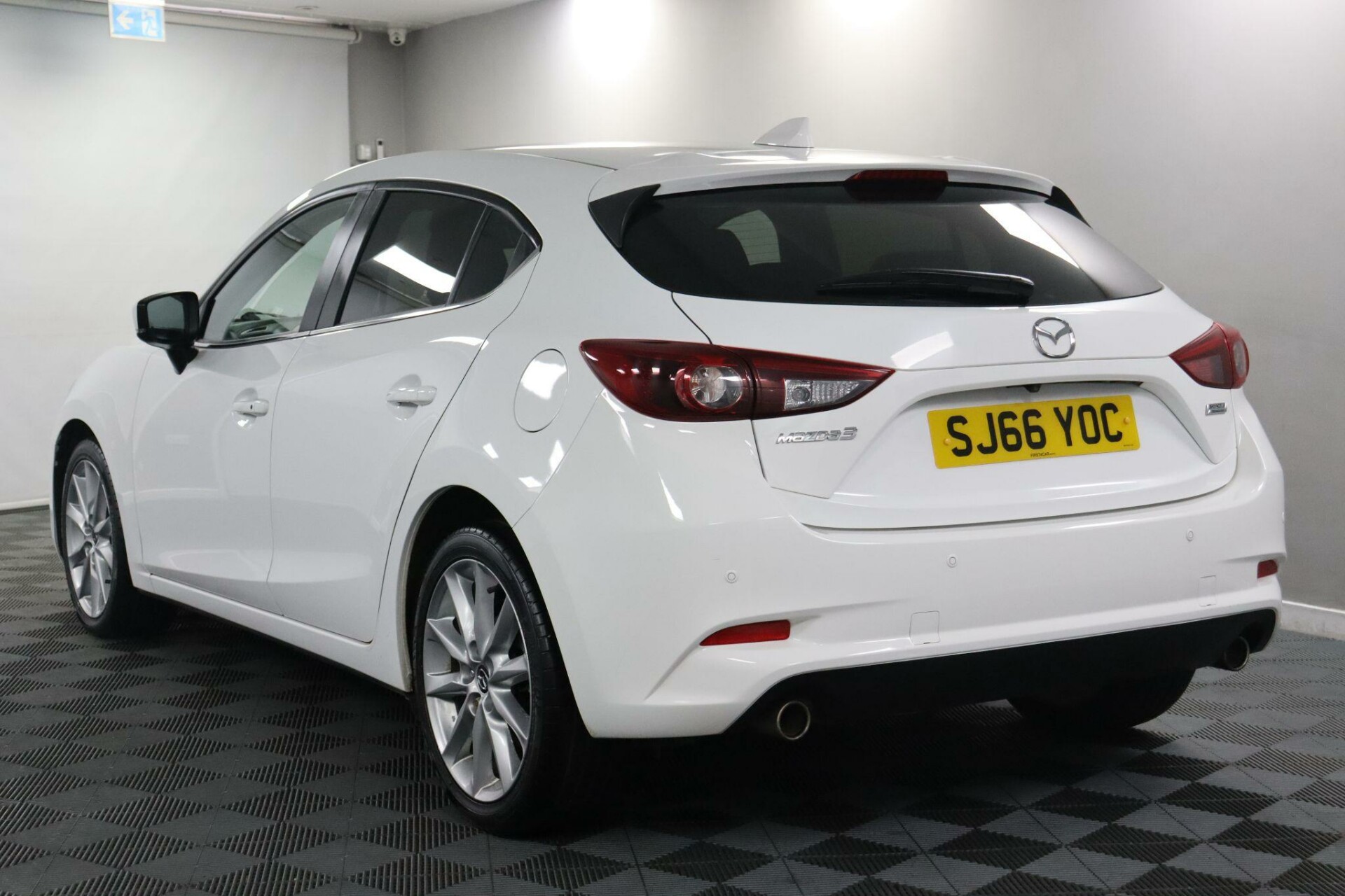 Mazda 3