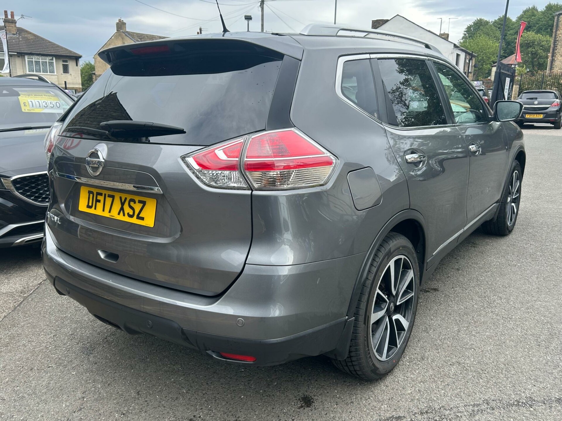 Nissan X Trail
