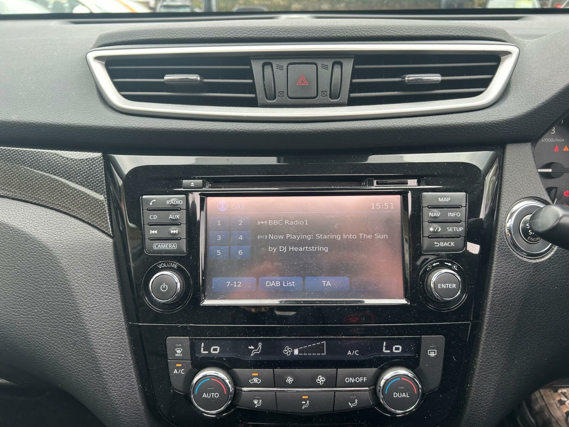 Nissan X Trail