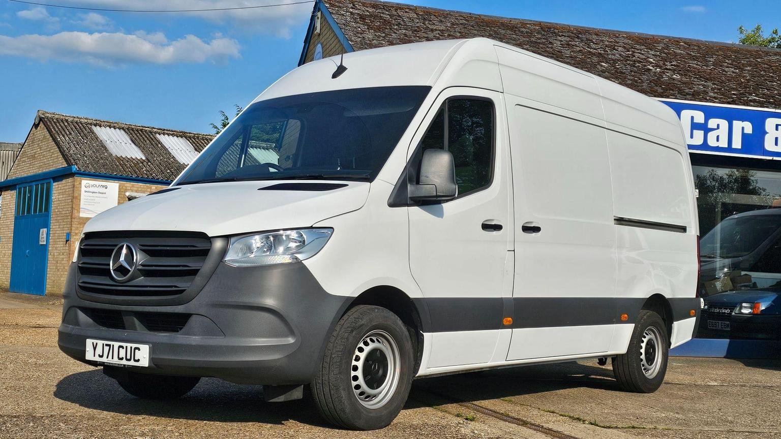 Mercedes Benz Sprinter