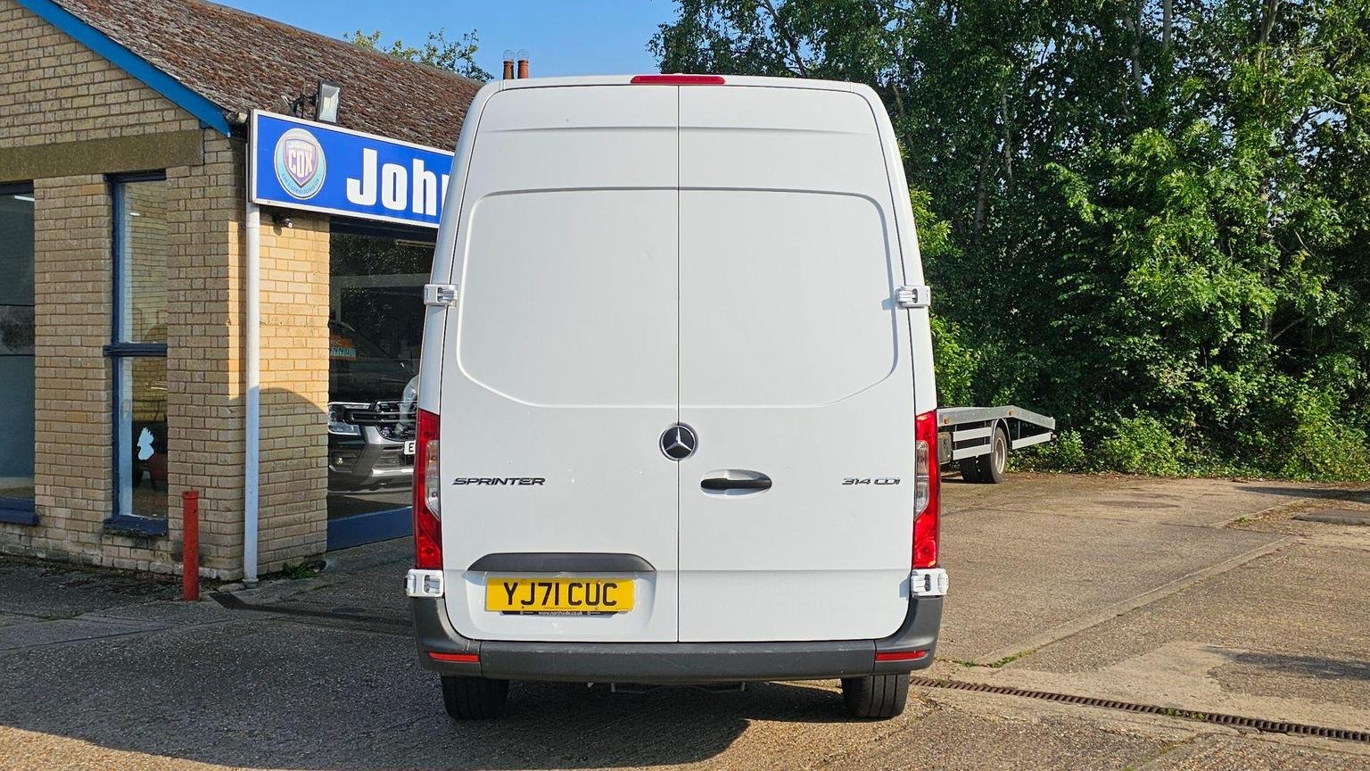 Mercedes Benz Sprinter