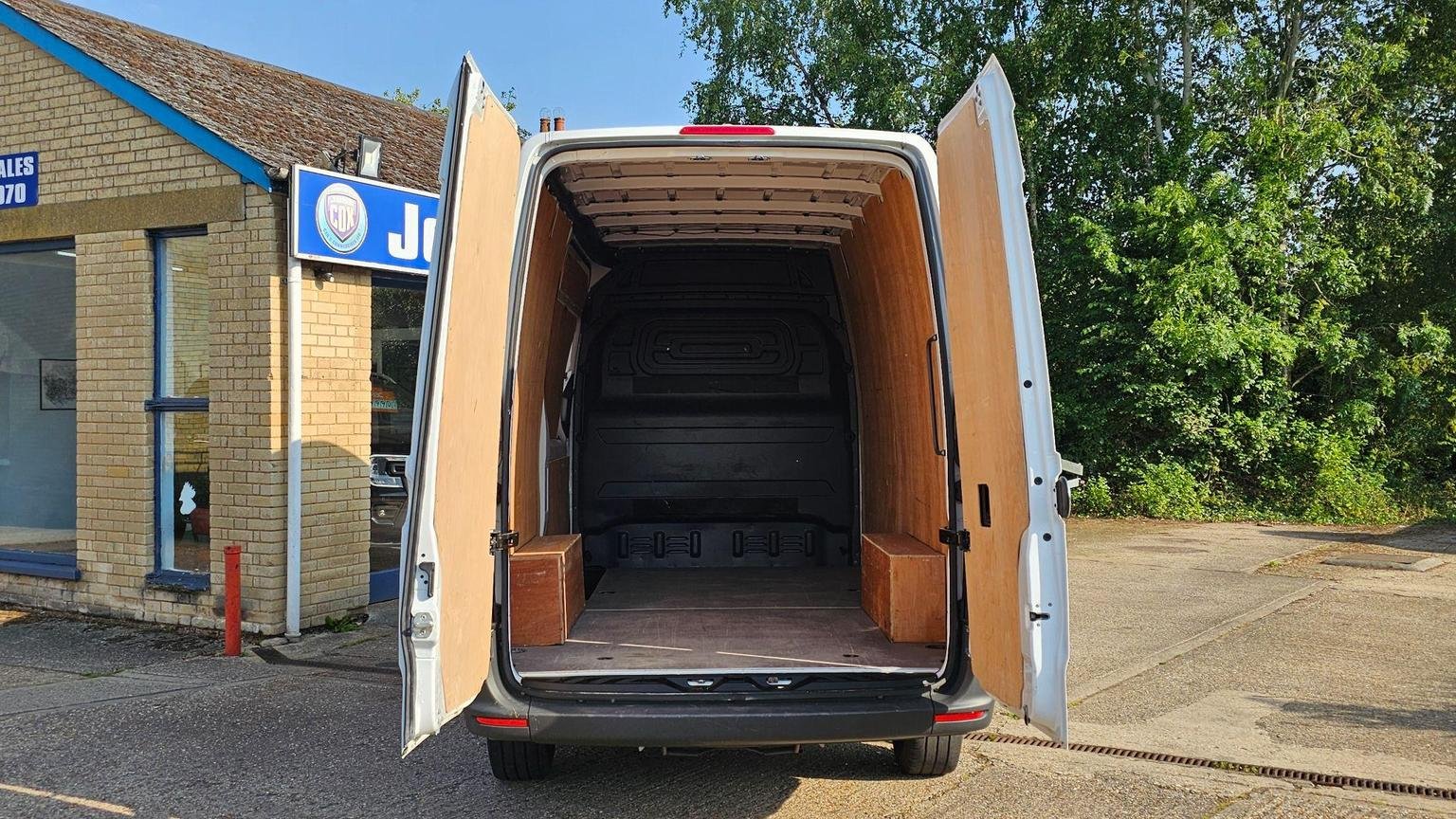 Mercedes Benz Sprinter