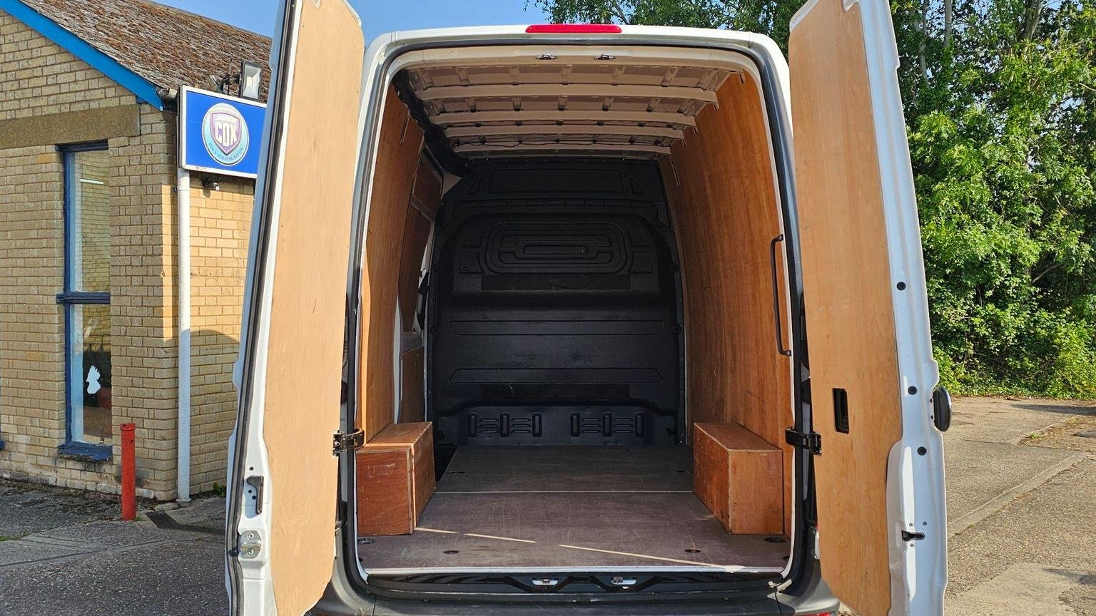 Mercedes Benz Sprinter