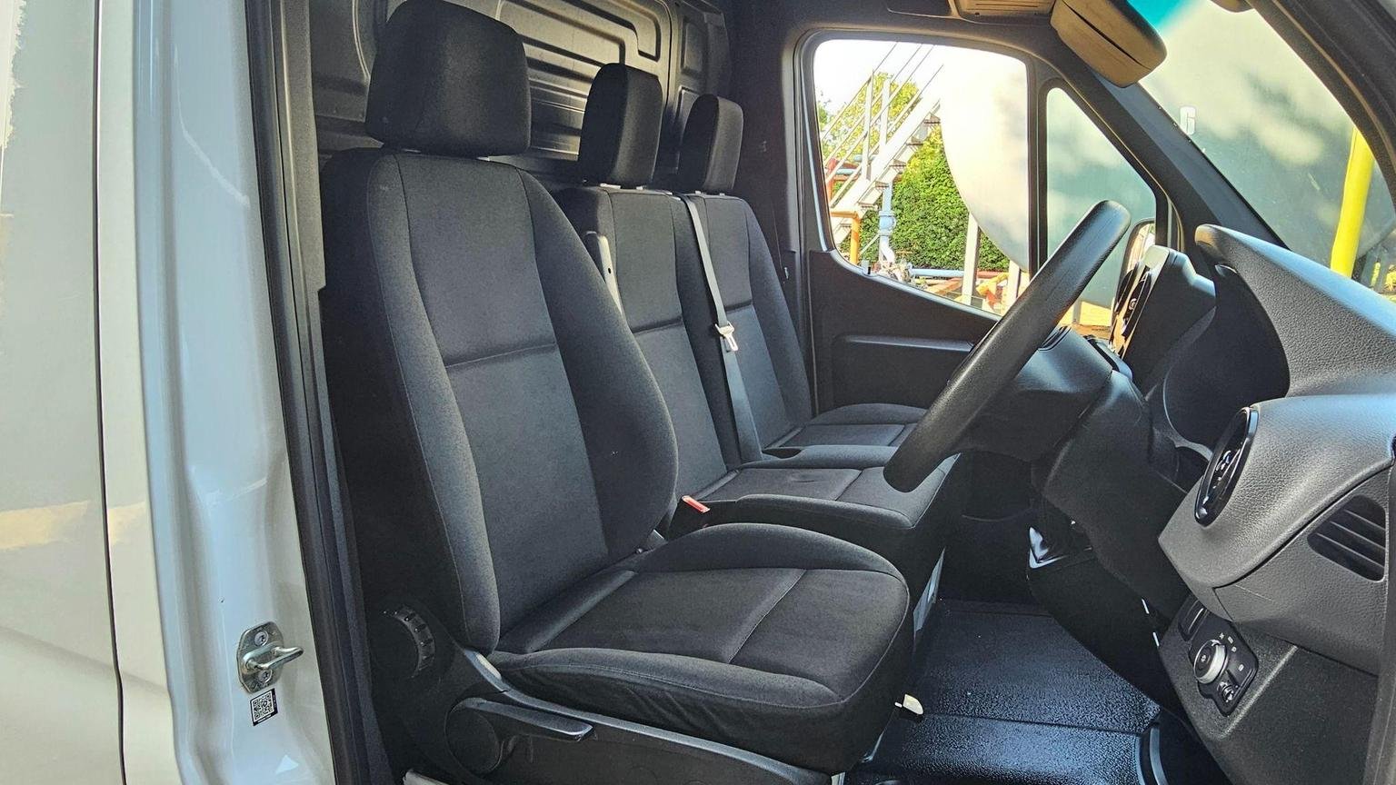 Mercedes Benz Sprinter