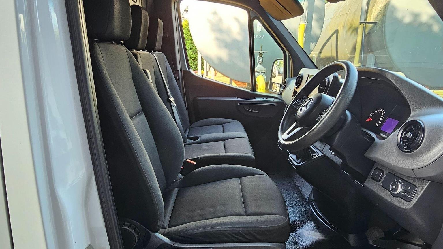 Mercedes Benz Sprinter