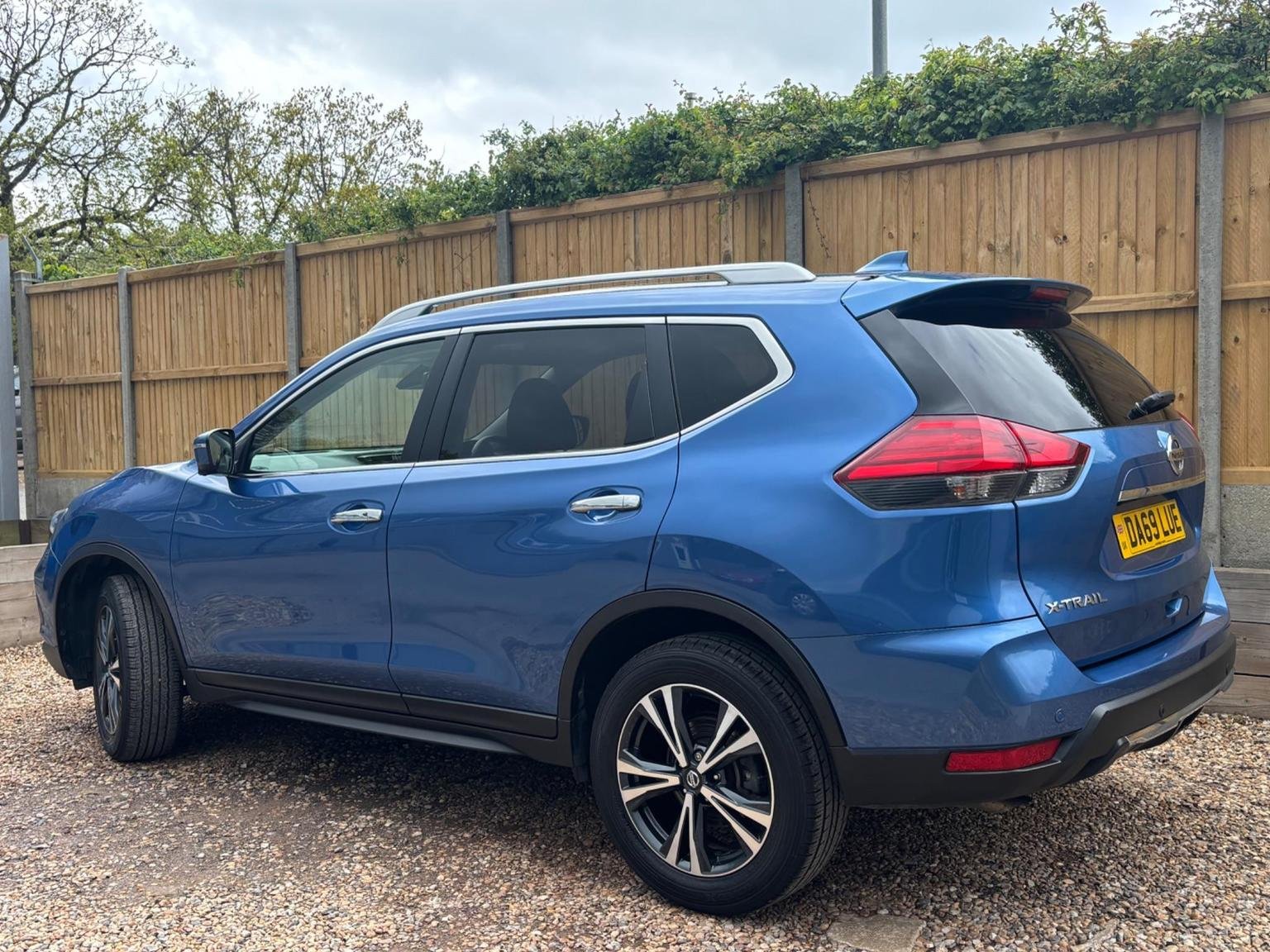 Nissan X Trail