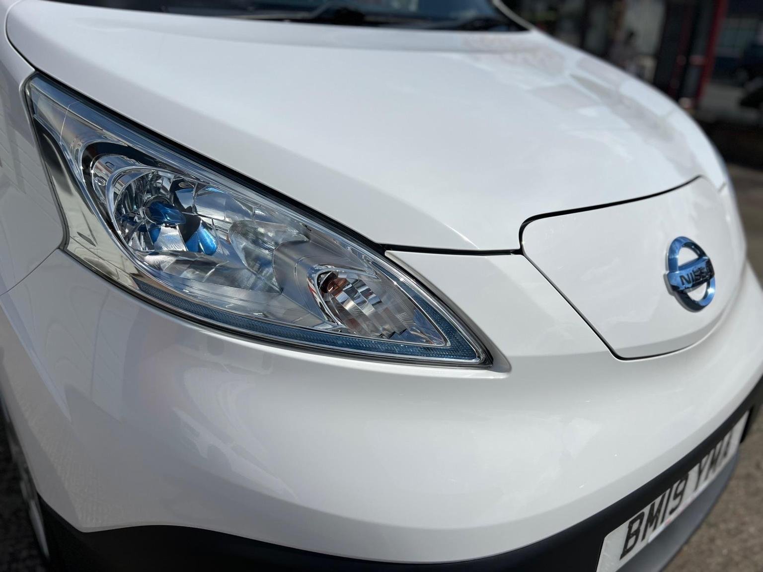 Nissan eNV200