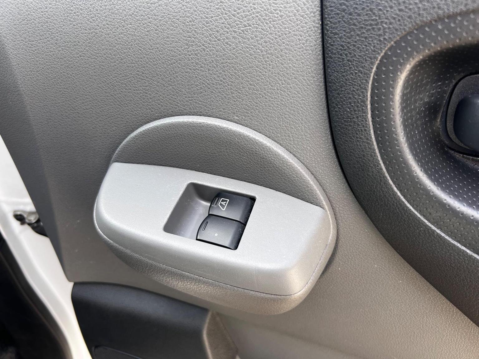 Nissan eNV200