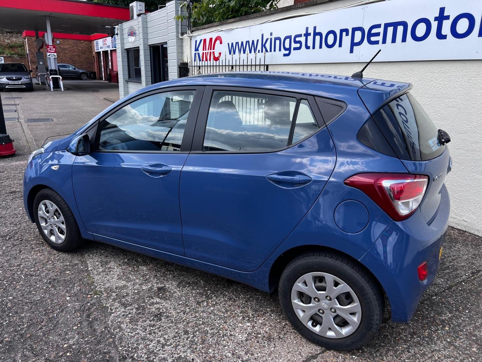 Hyundai i10