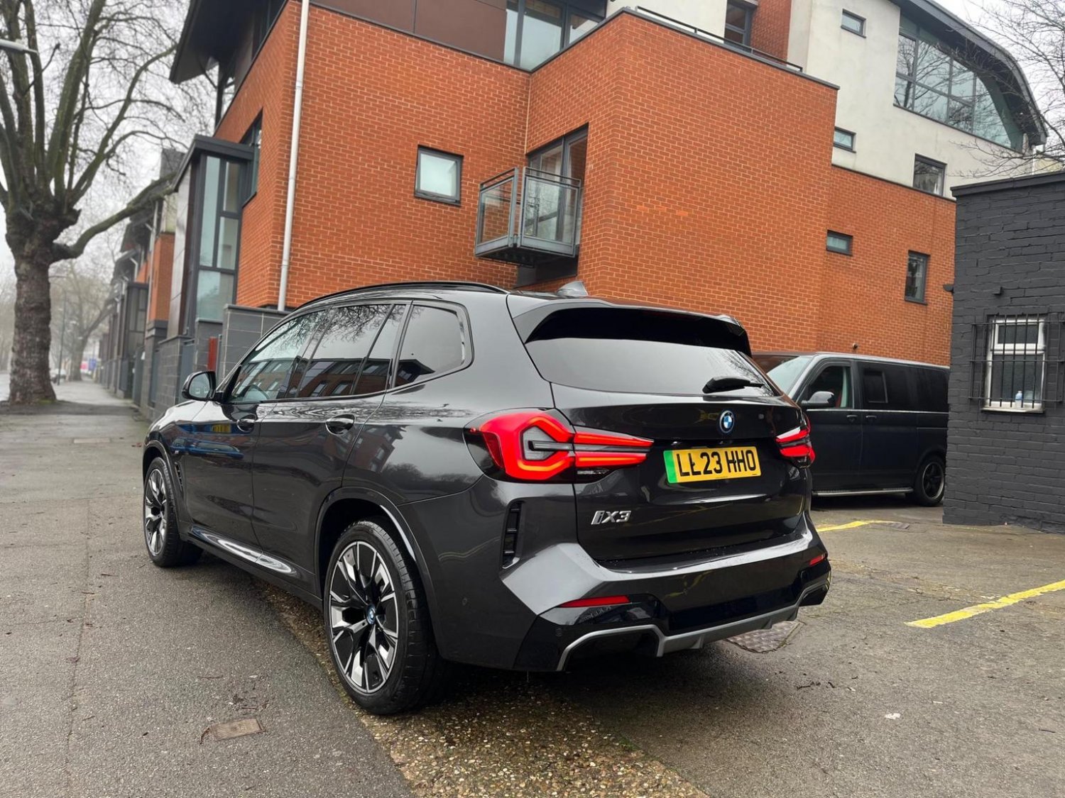 BMW ix3