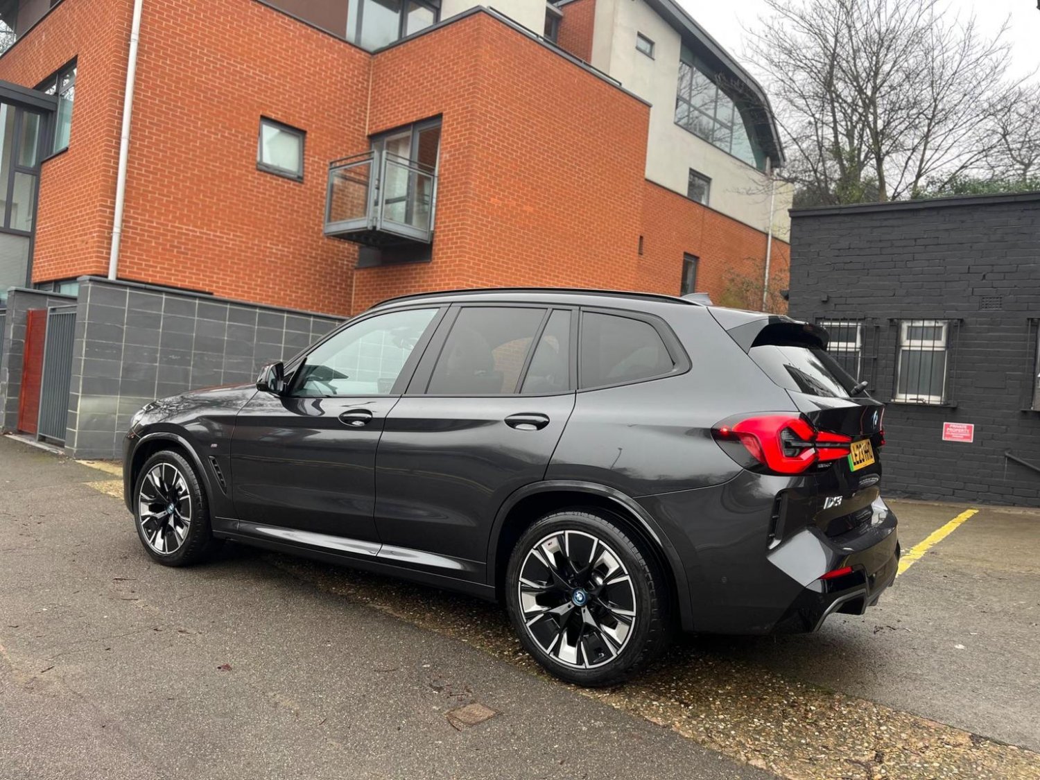 BMW ix3