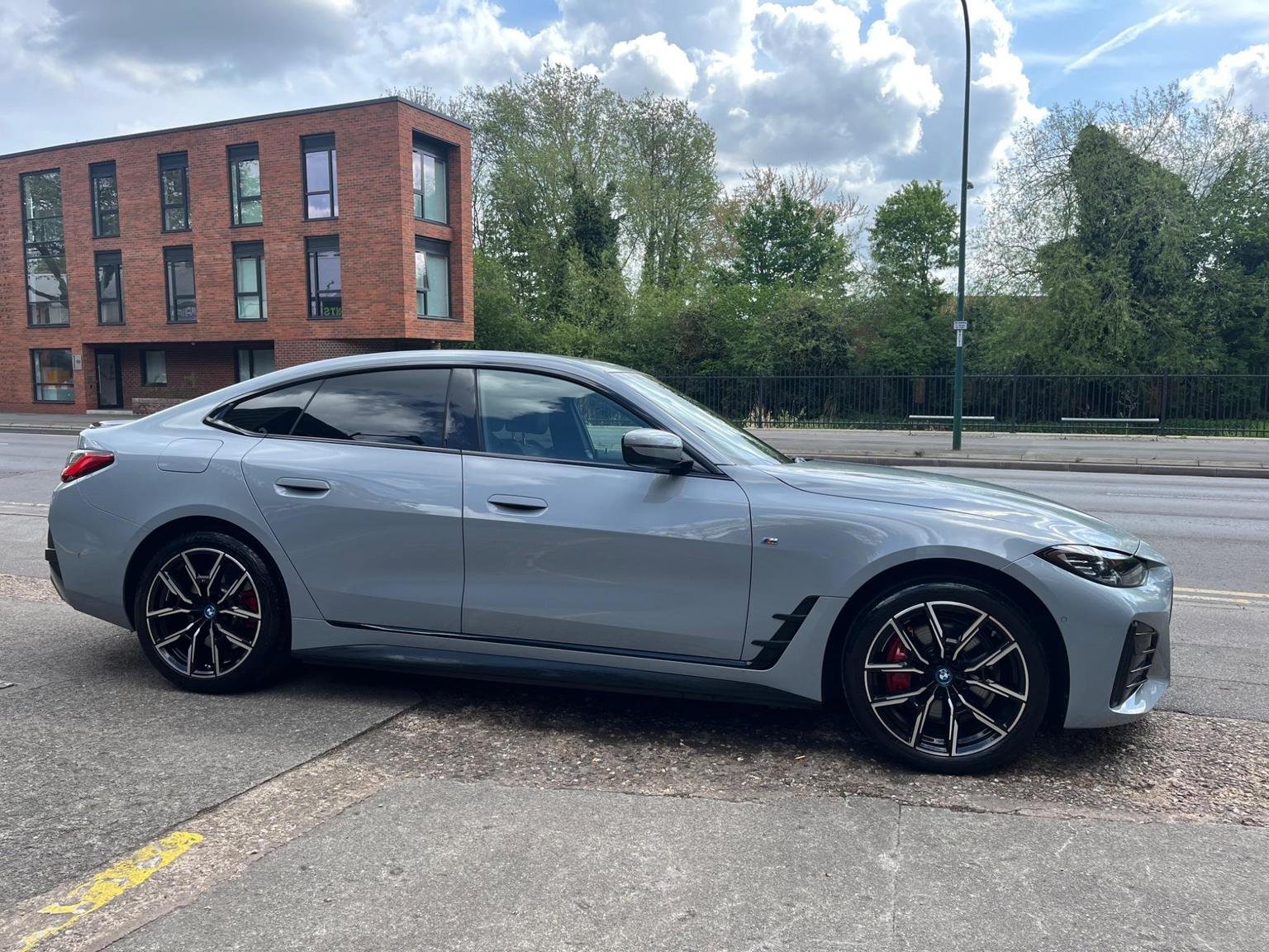 BMW i4