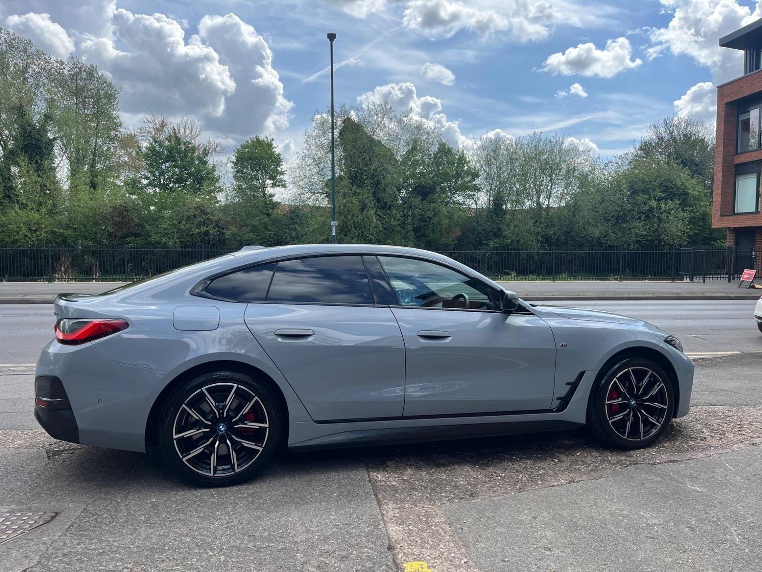 BMW i4