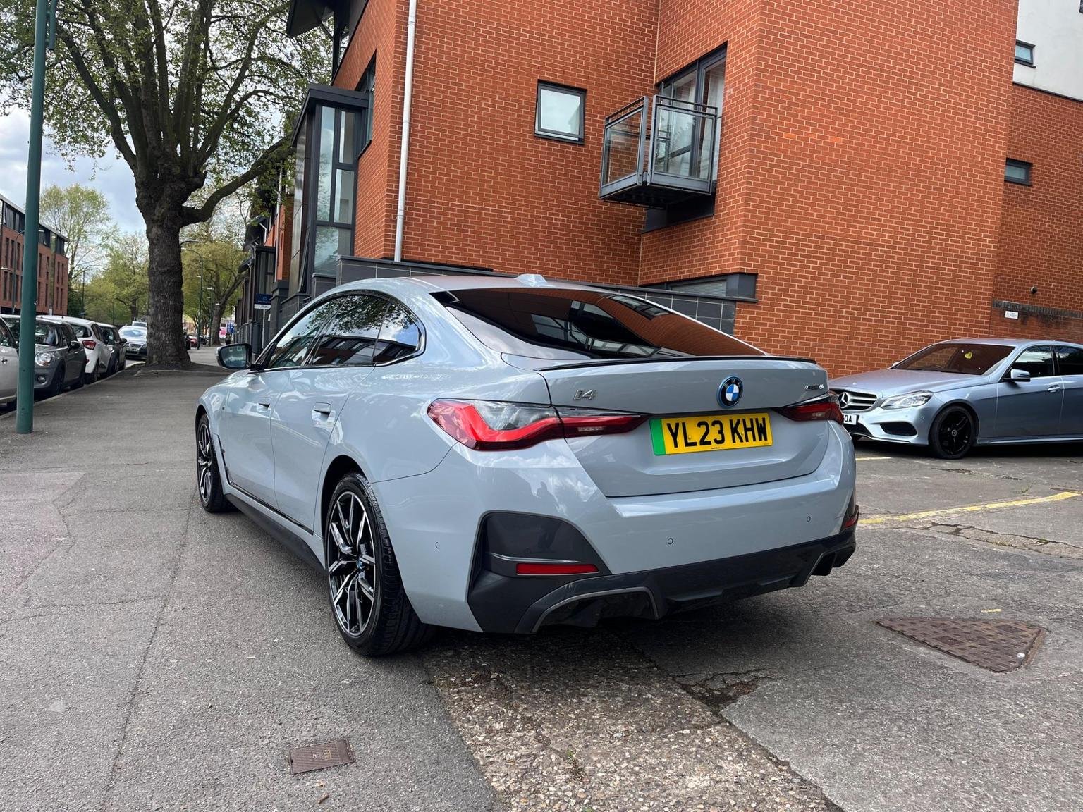 BMW i4