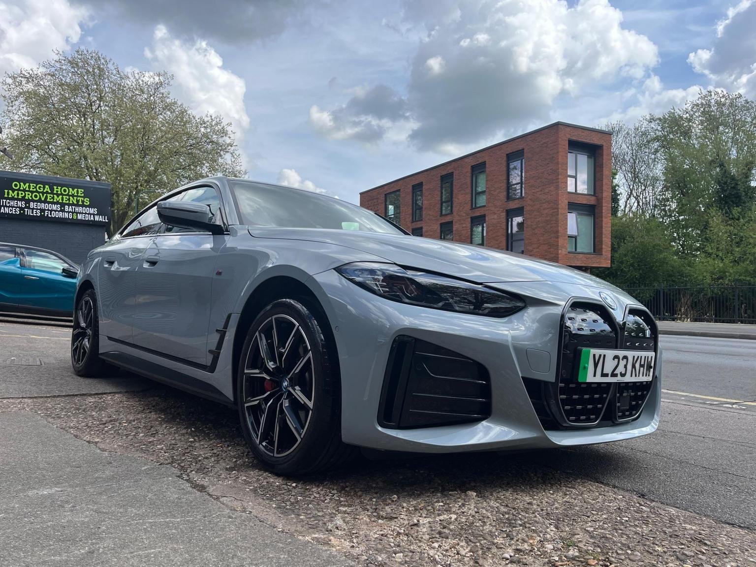 BMW i4