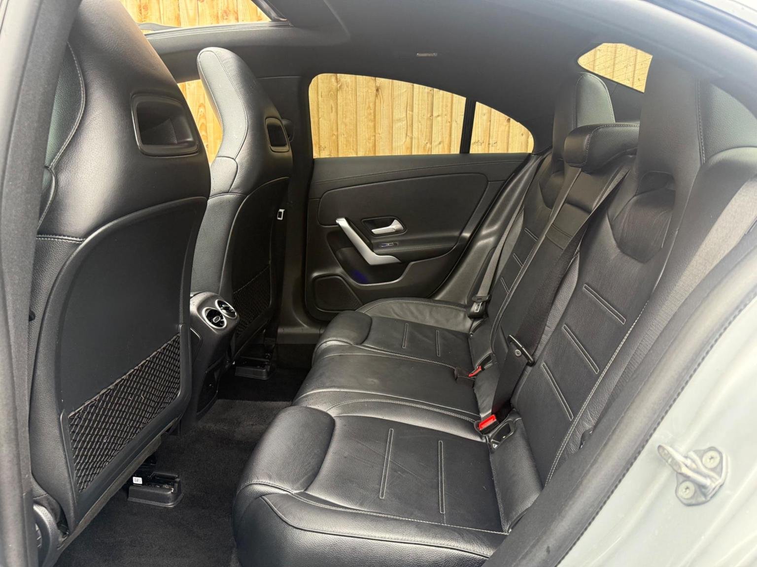 Mercedes Benz CLA