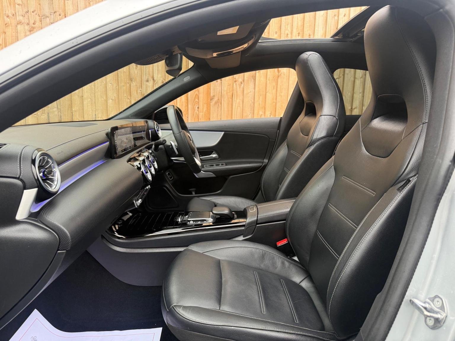 Mercedes Benz CLA