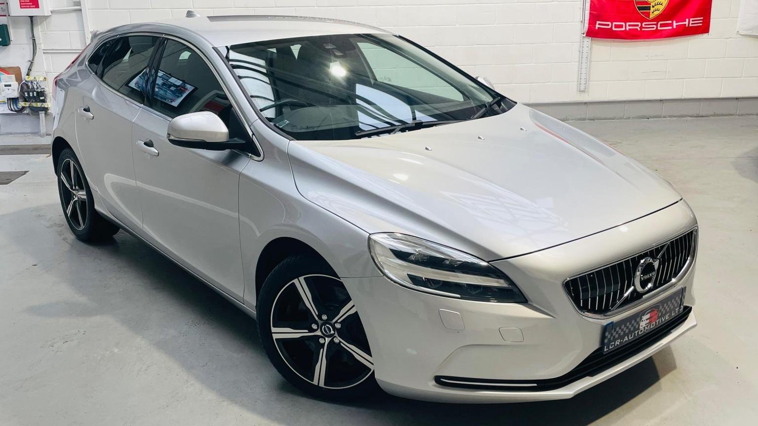 Volvo V40