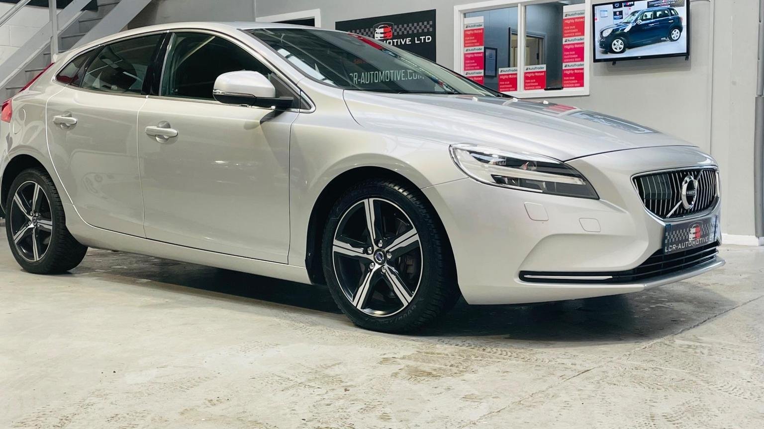 Volvo V40