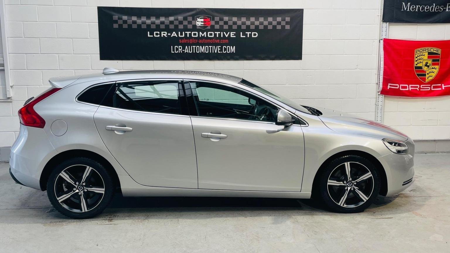 Volvo V40