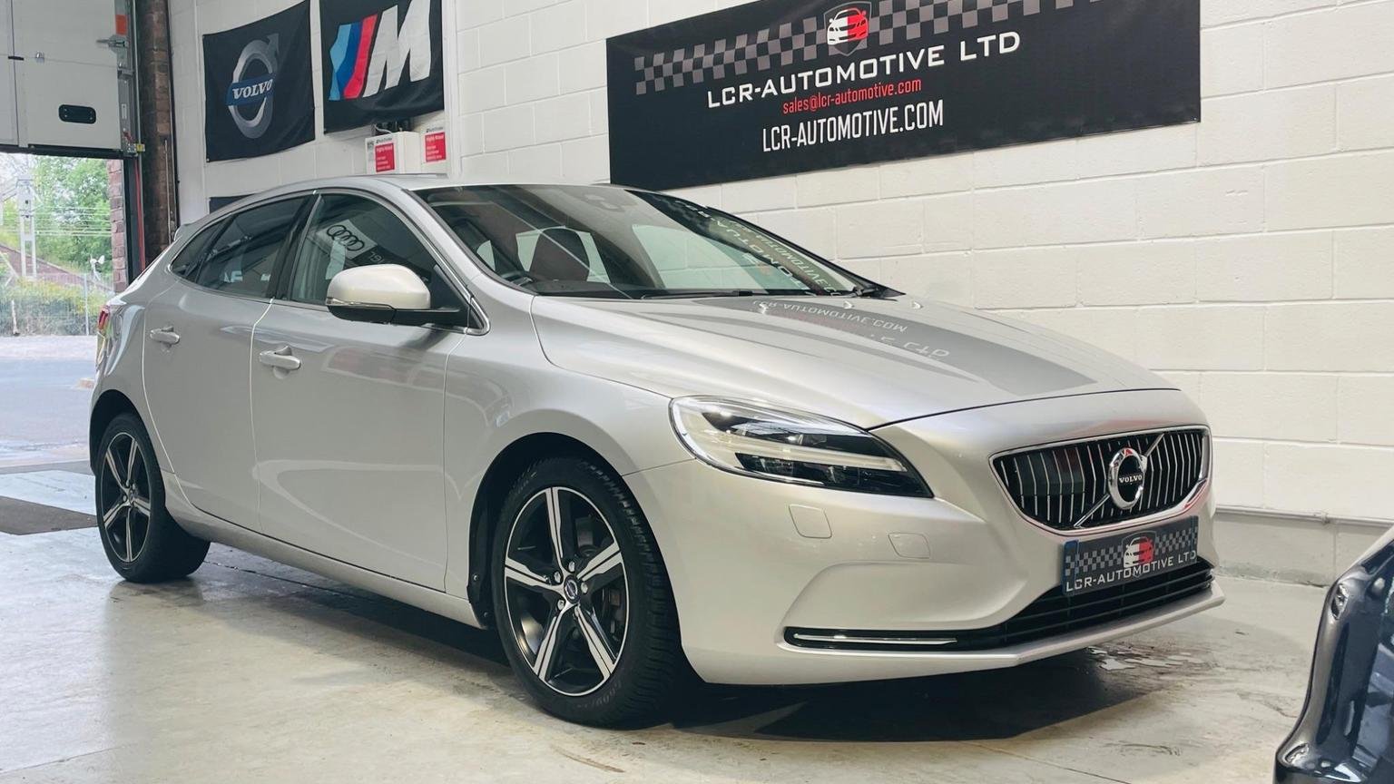 Volvo V40