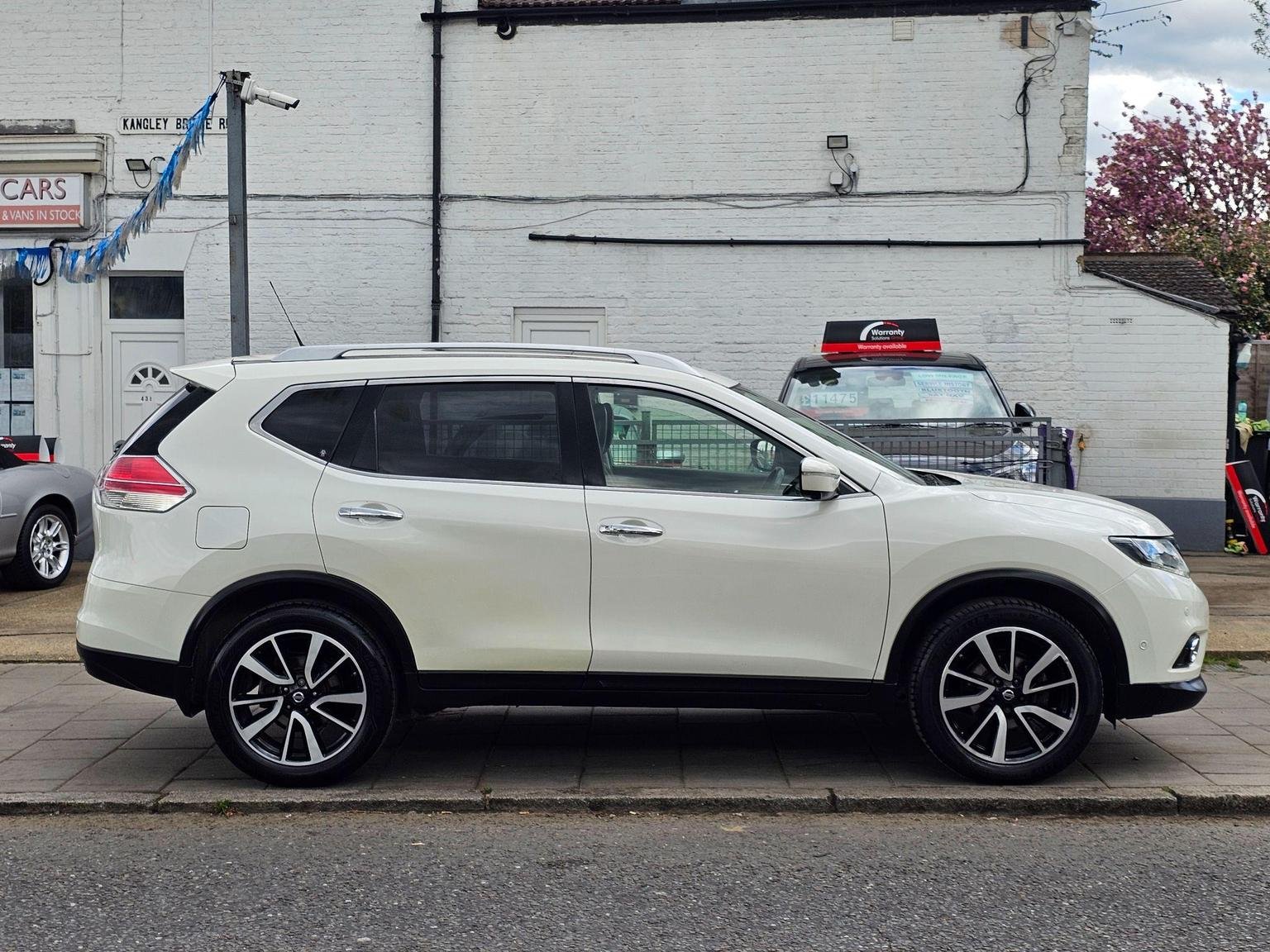 Nissan X Trail