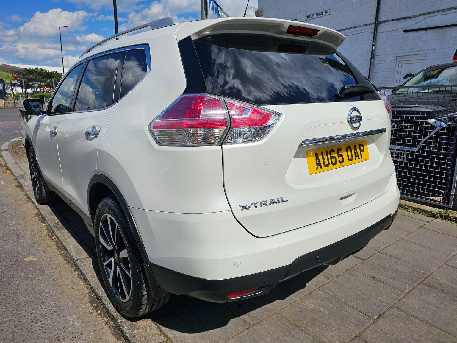 Nissan X Trail