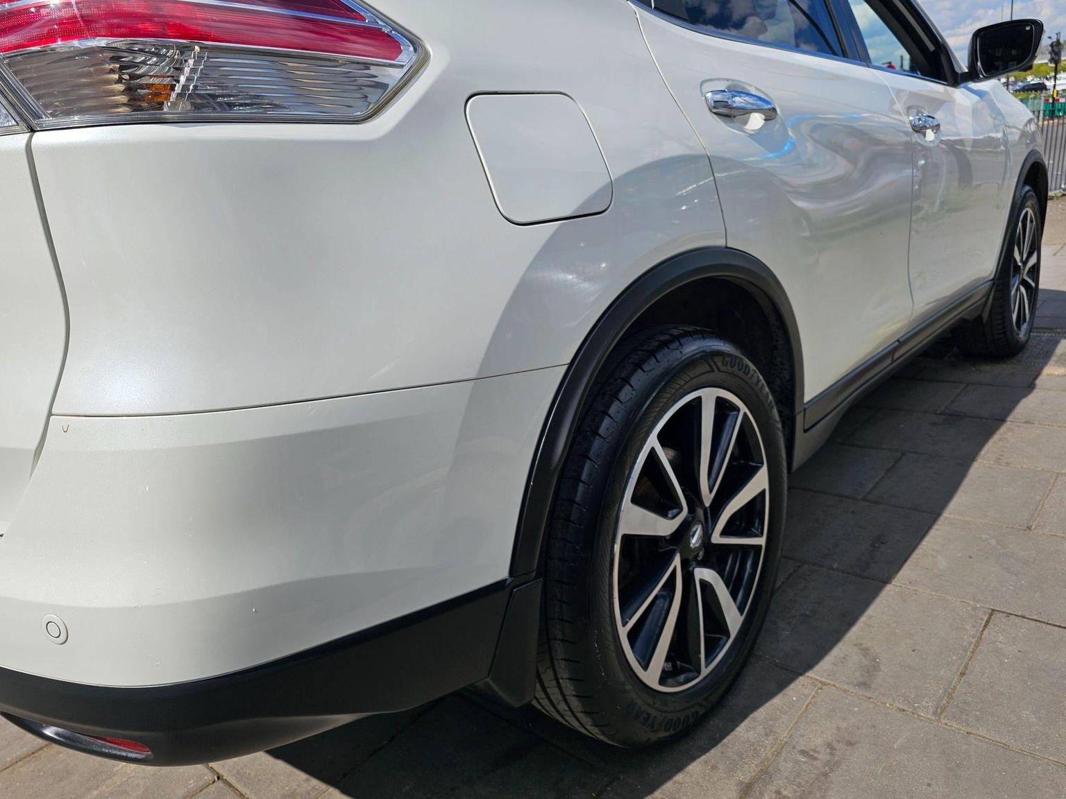 Nissan X Trail