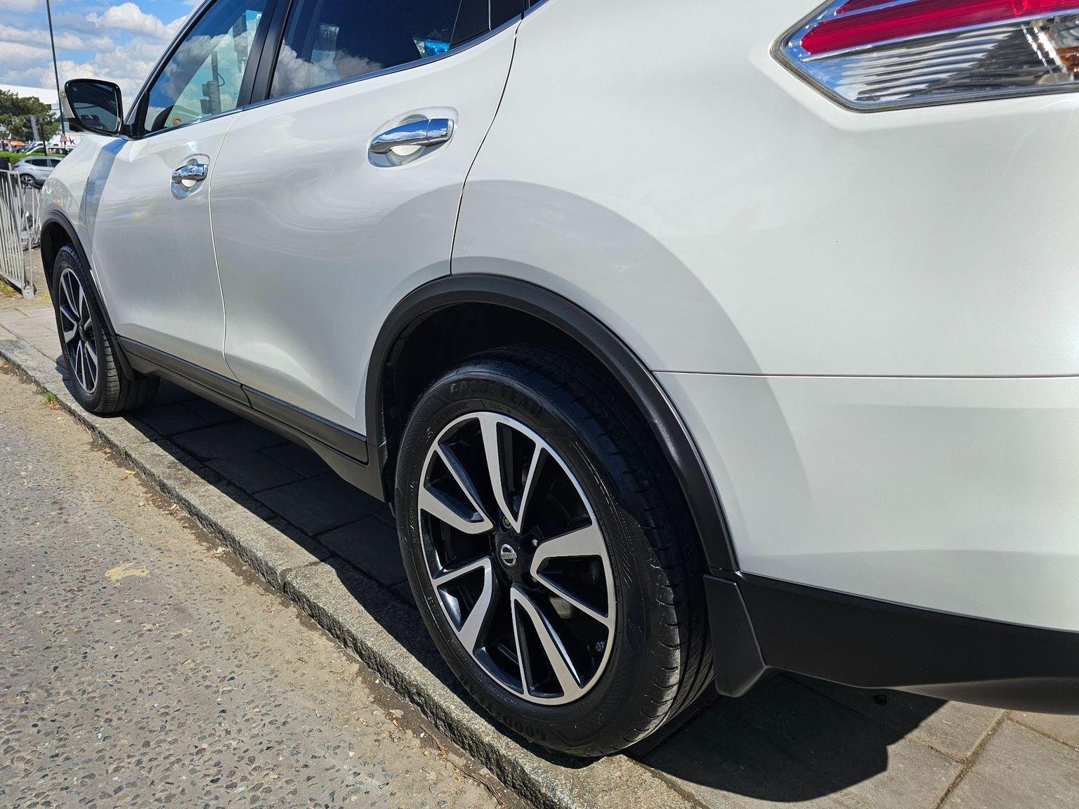 Nissan X Trail