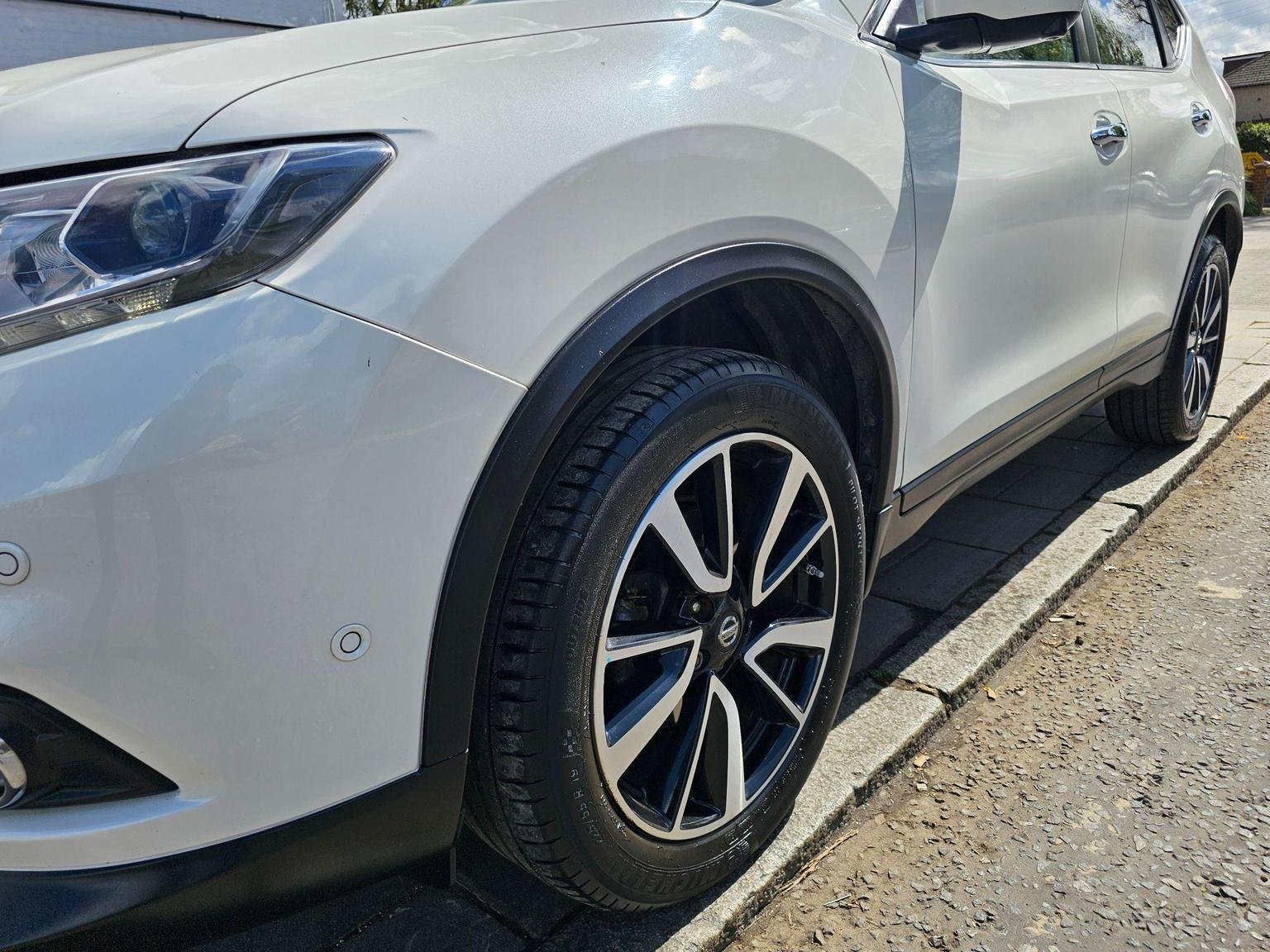 Nissan X Trail