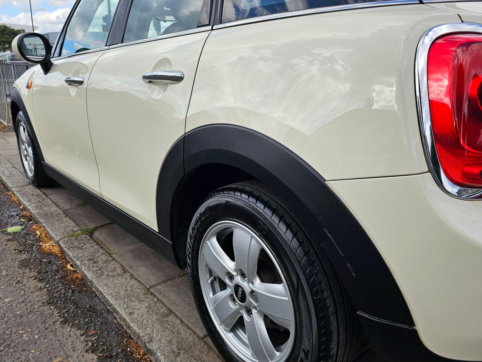 MINI Hatch