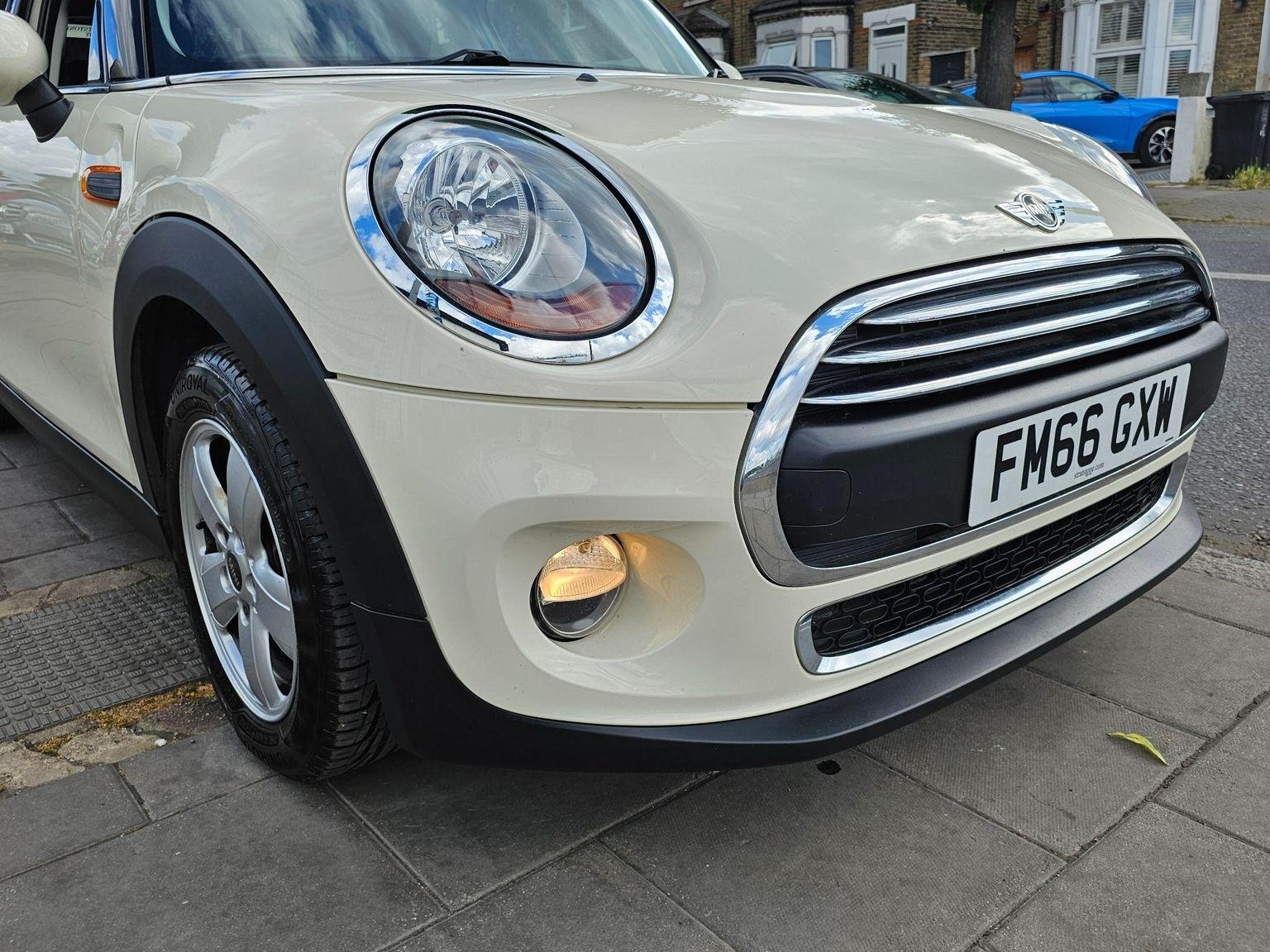 MINI Hatch