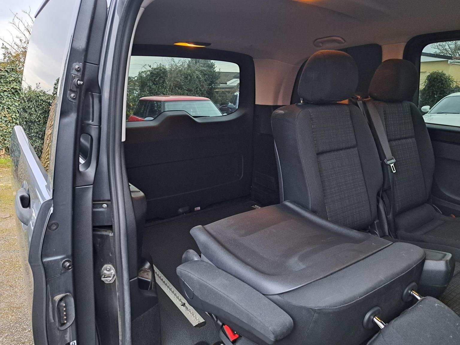 Mercedes Benz Vito