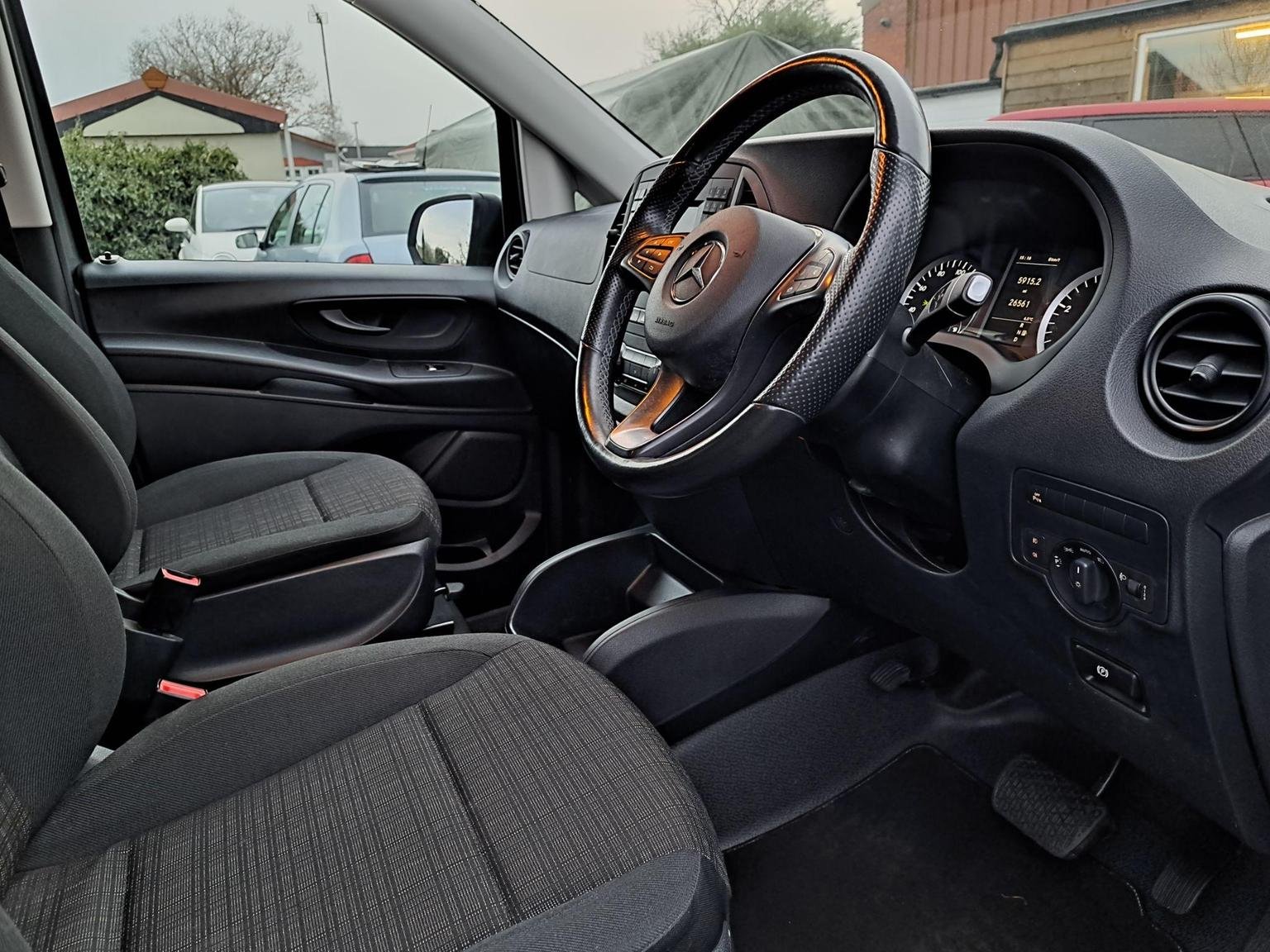 Mercedes Benz Vito