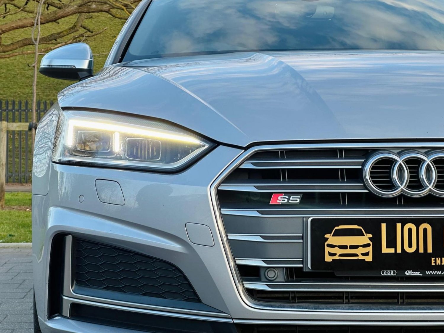 Audi S5