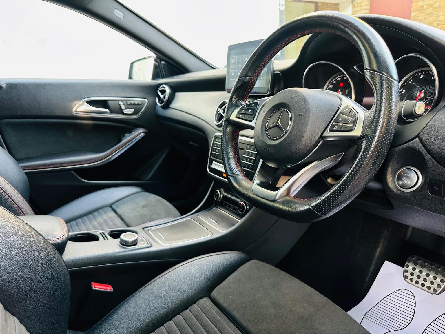 Mercedes Benz CLA